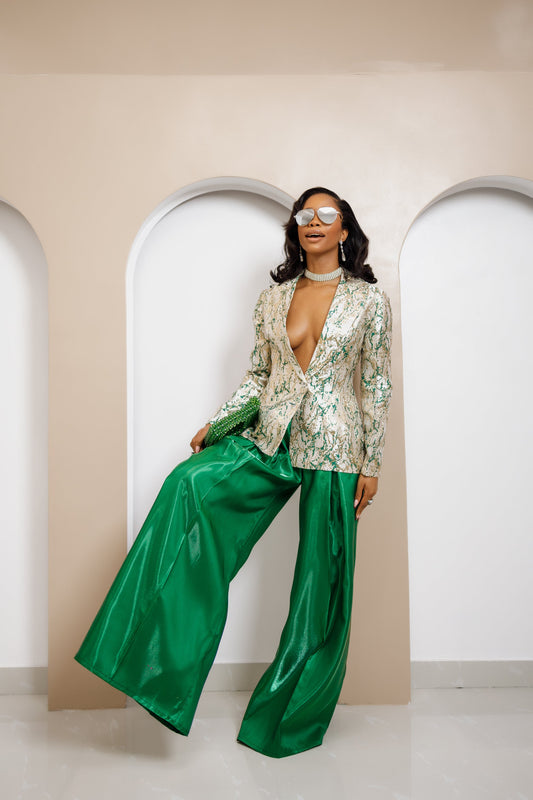 Green patterned Fadilla Set blazer with wide-leg green pants from Nahota Kanma.
